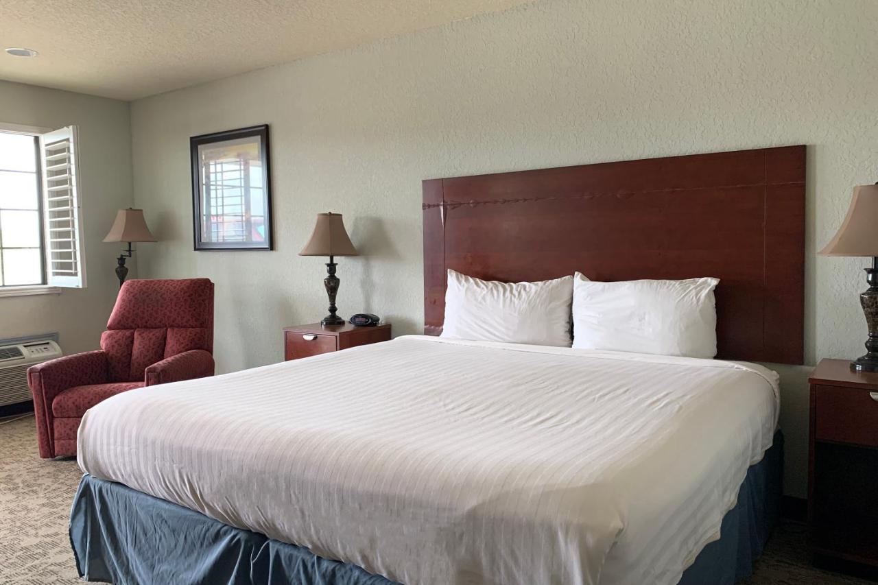 Oyo Hotel Pearsall I-35 West Kültér fotó