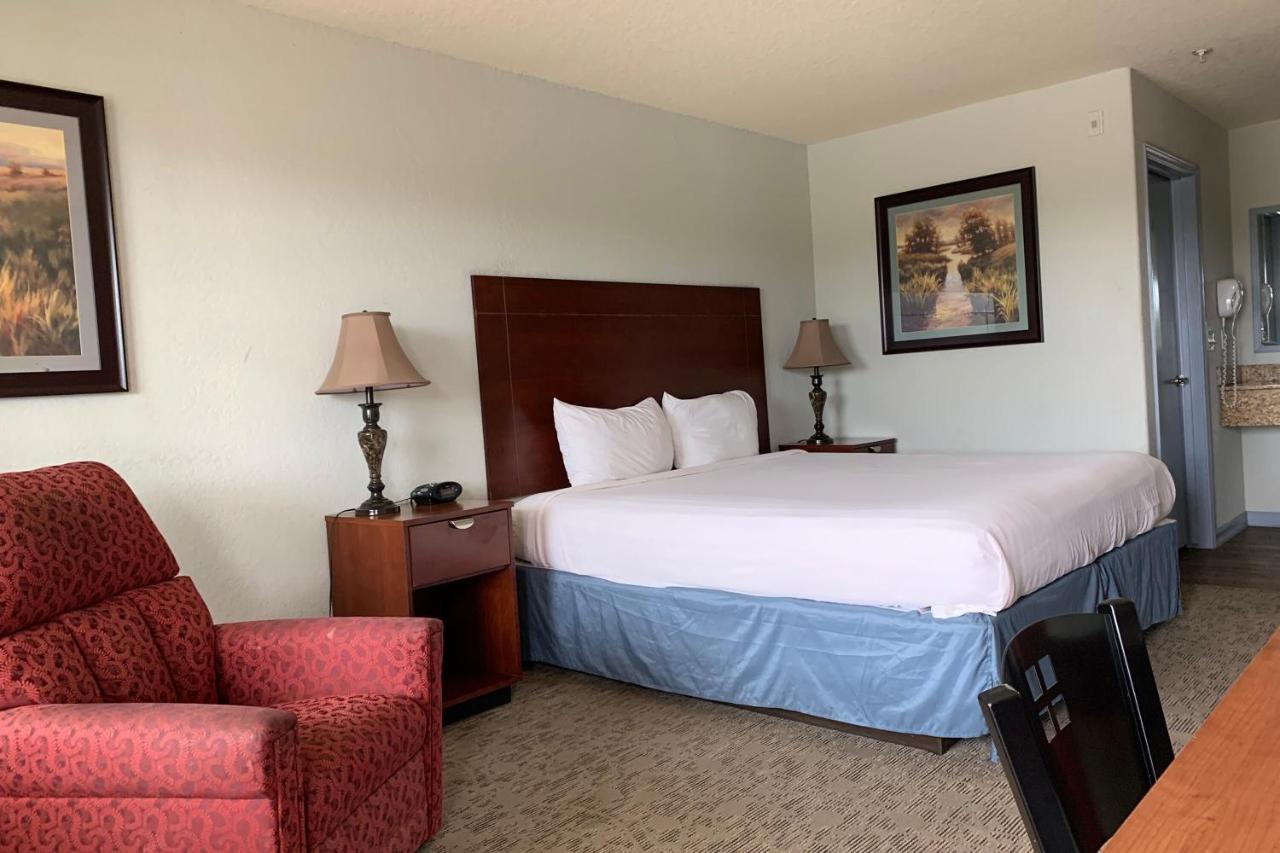 Oyo Hotel Pearsall I-35 West Kültér fotó