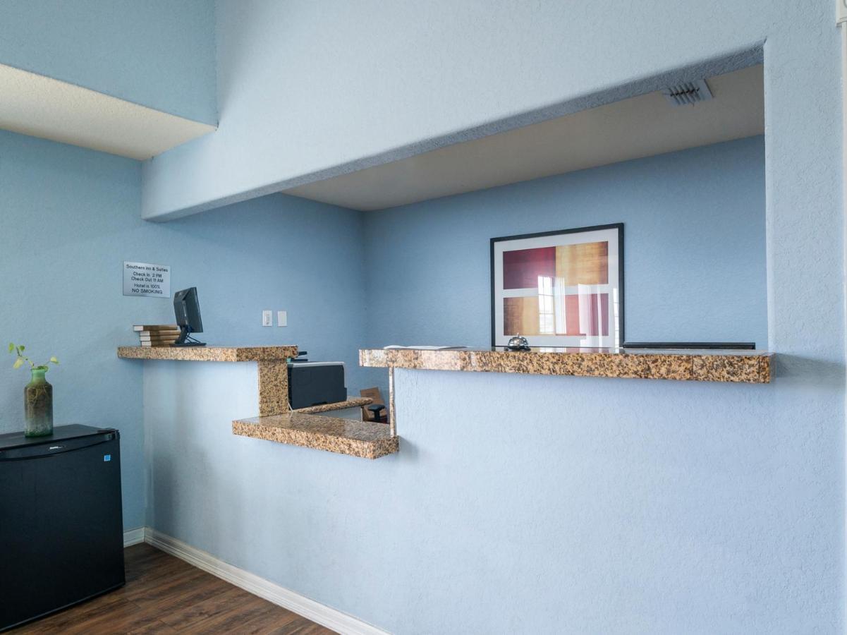 Oyo Hotel Pearsall I-35 West Kültér fotó